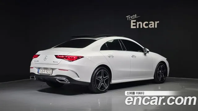 Mercedes-Benz CLA-Class CLA250 4MATIC 2021 thumbnail 3