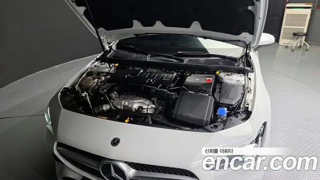 Mercedes-Benz CLA-Class CLA250 4MATIC 2021 thumbnail 5