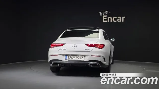 Mercedes-Benz CLA-Class CLA250 4MATIC 2021 thumbnail 4