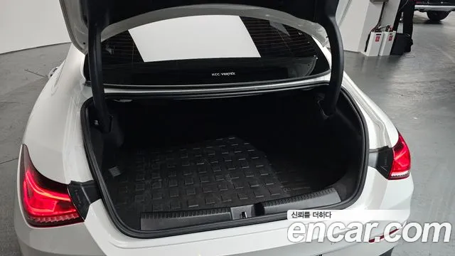 Mercedes-Benz CLA-Class CLA250 4MATIC 2020 thumbnail 6
