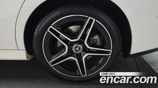 Mercedes-Benz CLA-Class CLA250 4MATIC 2020 thumbnail 11