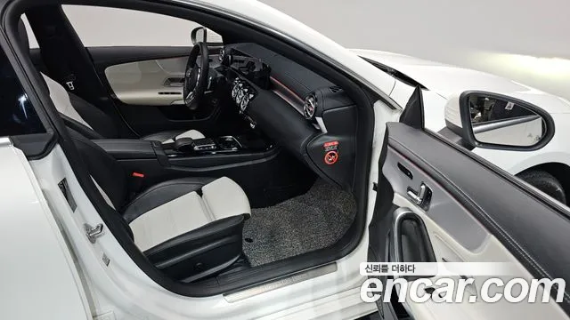 Mercedes-Benz CLA-Class CLA250 4MATIC 2020 thumbnail 17