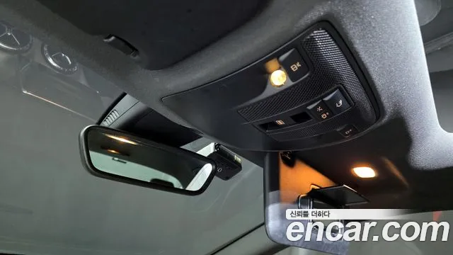 Mercedes-Benz CLA-Class CLA220 AMG Line 2018 thumbnail 17
