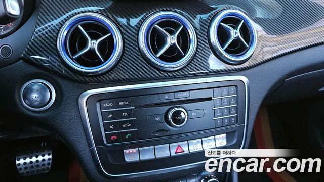 Mercedes-Benz CLA-Class CLA220 AMG Line 2018 thumbnail 10