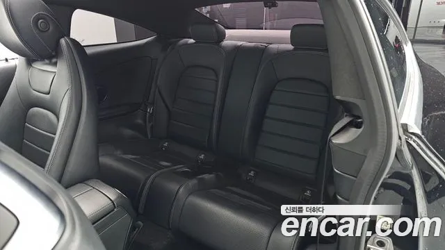 Mercedes-Benz C-Class C200 2020 thumbnail 16