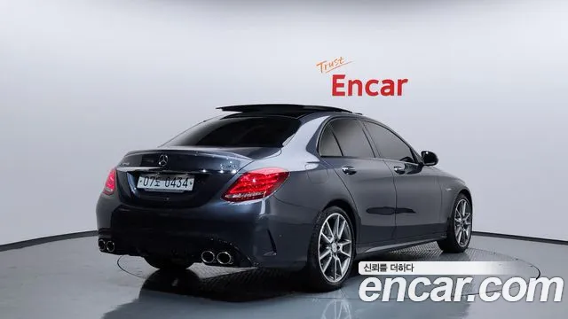 Mercedes-Benz C-Class C450 AMG 4MATIC 2016 thumbnail 4