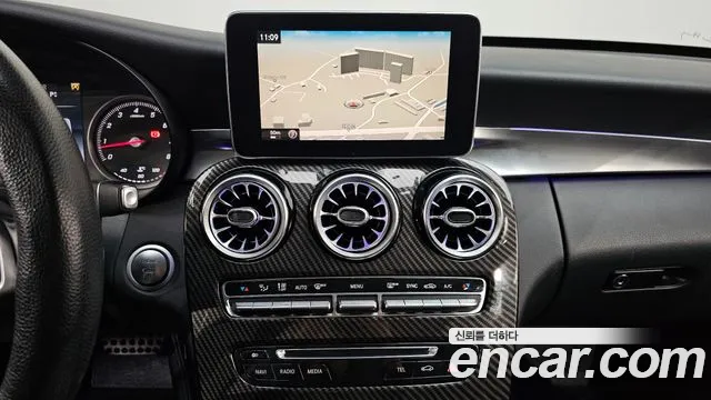 Mercedes-Benz C-Class C200 2016 thumbnail 15