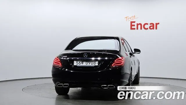 Mercedes-Benz C-Class C200 2016 thumbnail 3