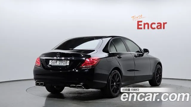 Mercedes-Benz C-Class C200 2016 thumbnail 4