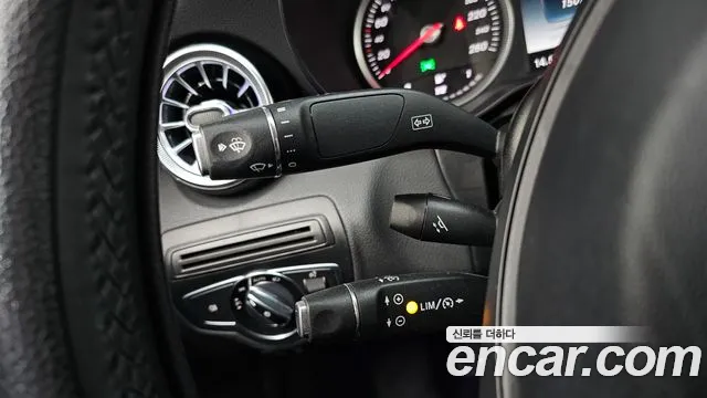 Mercedes-Benz C-Class C200 2016 thumbnail 20