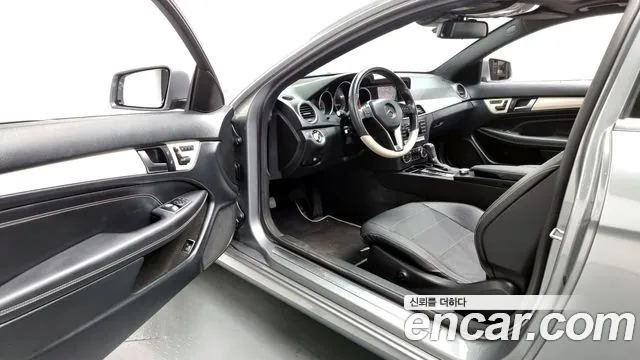 Mercedes-Benz C-Class C220 CDI 2013 thumbnail 7