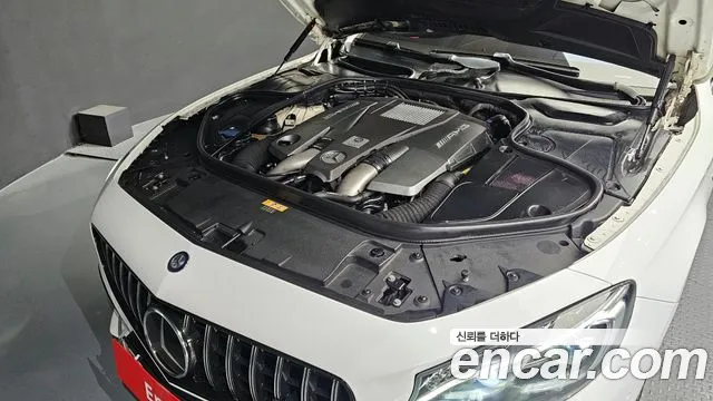 Mercedes-Benz S-Class S63 AMG 4MATIC Coupe 2017 thumbnail 5