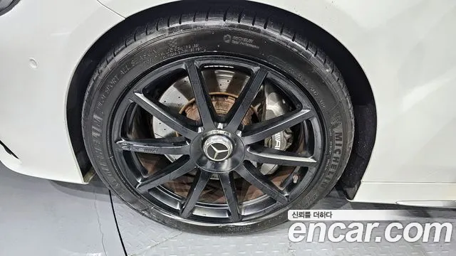 Mercedes-Benz S-Class S63 AMG 4MATIC Coupe 2017 thumbnail 17