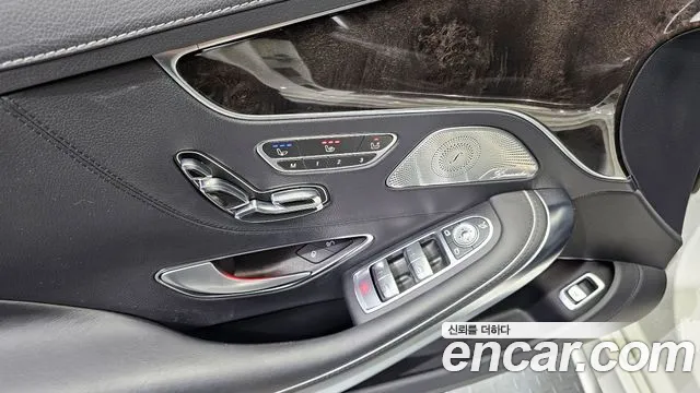 Mercedes-Benz S-Class S63 AMG 4MATIC Coupe 2017 thumbnail 12