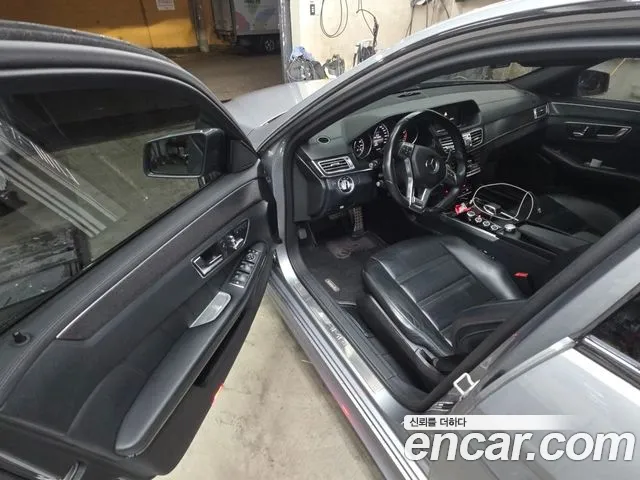 Mercedes-Benz E-Class E63 AMG 4MATIC 2014 thumbnail 2