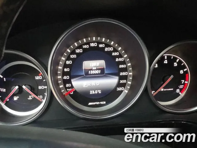Mercedes-Benz E-Class E63 AMG 4MATIC 2014 thumbnail 9