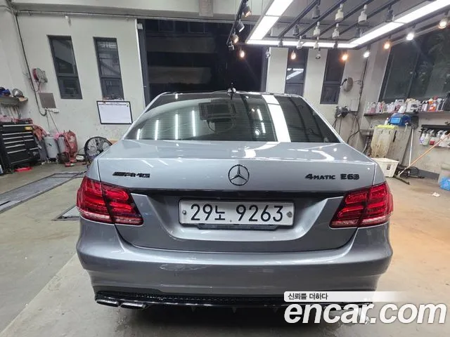 Mercedes-Benz E-Class E63 AMG 4MATIC 2014 thumbnail 5