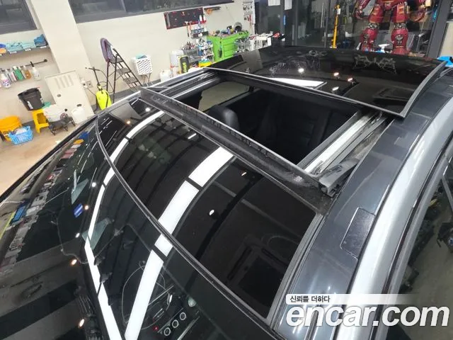 Mercedes-Benz E-Class E63 AMG 4MATIC 2014 thumbnail 11