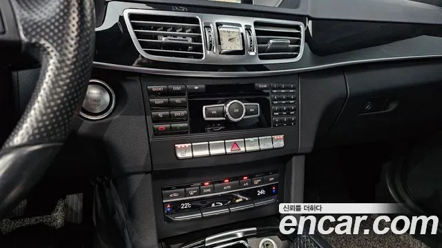 Mercedes-Benz E-Class E300 4MATIC Avantgarde 2014 thumbnail 11