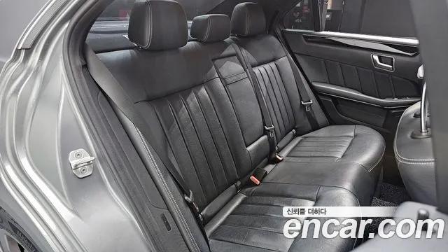 Mercedes-Benz E-Class E300 4MATIC Avantgarde 2014 thumbnail 15