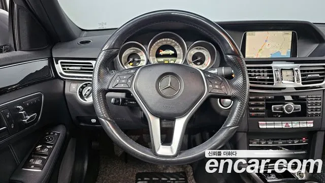 Mercedes-Benz E-Class E300 4MATIC Avantgarde 2014 thumbnail 10