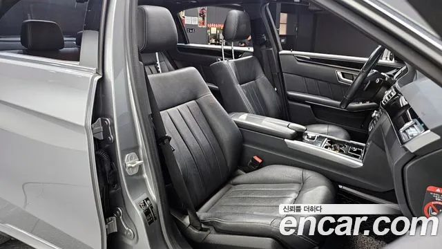 Mercedes-Benz E-Class E300 4MATIC Avantgarde 2014 thumbnail 16
