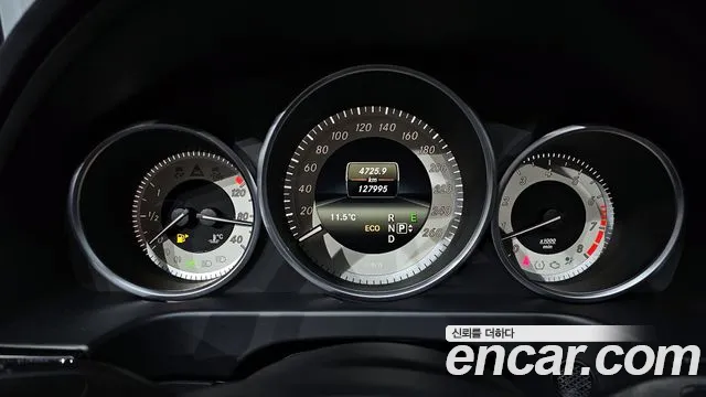 Mercedes-Benz E-Class E300 4MATIC Avantgarde 2014 thumbnail 8