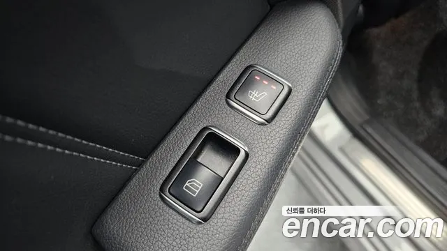 Mercedes-Benz E-Class E300 4MATIC Avantgarde 2014 thumbnail 18
