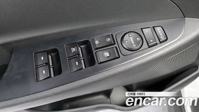 Hyundai Tucson  2WD 2018 thumbnail 10