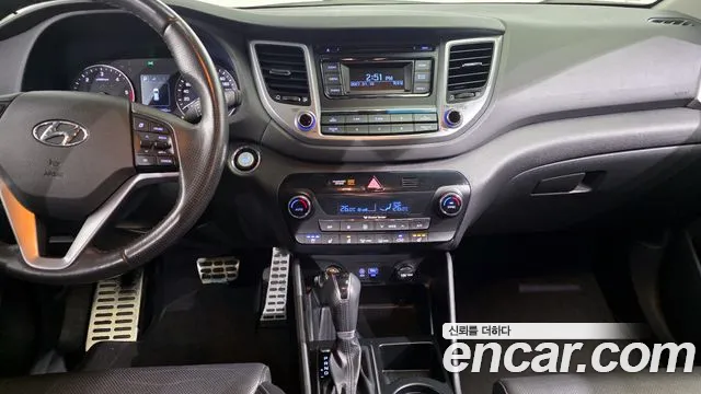 Hyundai Tucson  2WD 2018 thumbnail 17