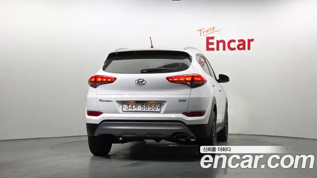 Hyundai Tucson  2WD 2018 thumbnail 5