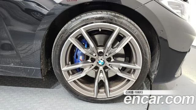 BMW 4-Series M440i xDrive 2021 thumbnail 5