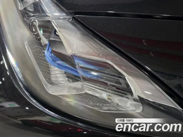 BMW 4-Series M440i xDrive  2021 thumbnail 5
