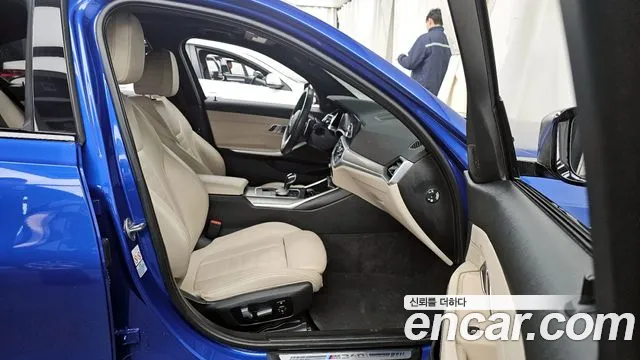 BMW 3-Series M340i 2020 thumbnail 16