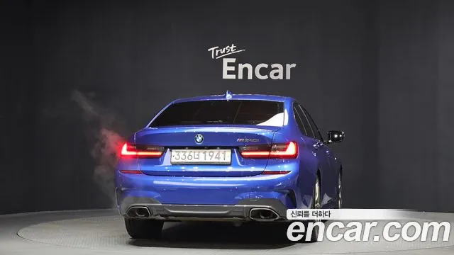 BMW 3-Series M340i 2020 thumbnail 3