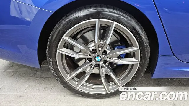 BMW 3-Series M340i 2020 thumbnail 6