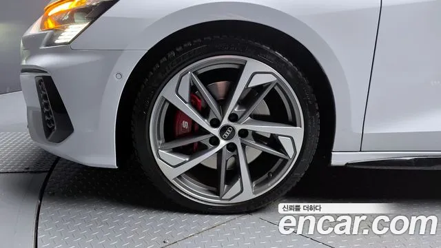 Audi S3 2.0 TFSI 2023 thumbnail 5