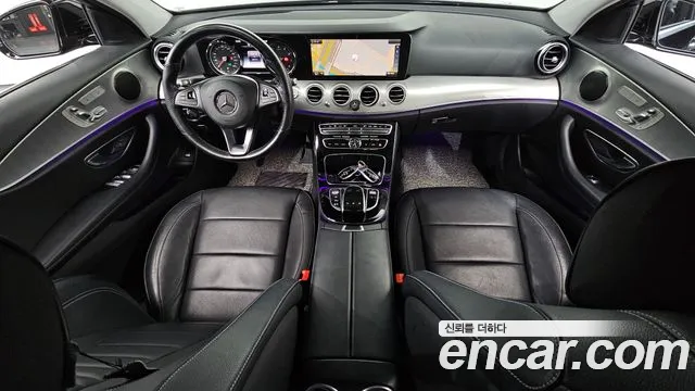 Mercedes-Benz E-Class E200 2017 thumbnail 6