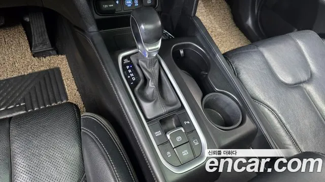 Hyundai Santafe 2.2 2WD 2019 thumbnail 12