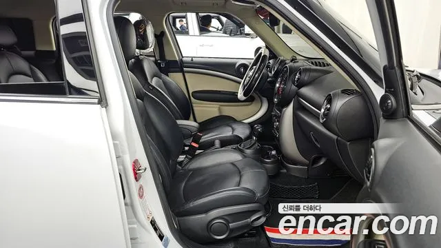 Mini Countryman ALL4 2015 thumbnail 9
