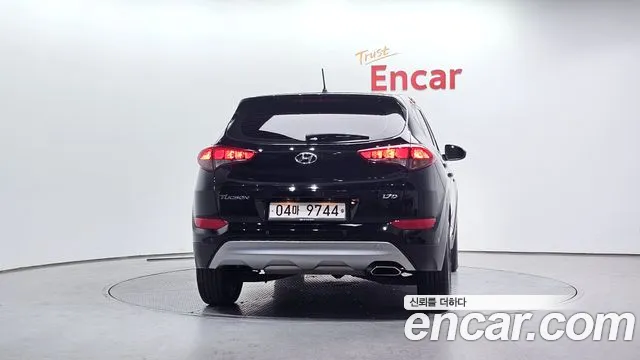 Hyundai Tucson 1.7 2WD 2018 thumbnail 4
