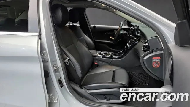 Mercedes-Benz C-Class C200 d 2018 thumbnail 9