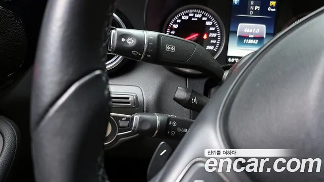 Mercedes-Benz C-Class C200 d 2018 thumbnail 16