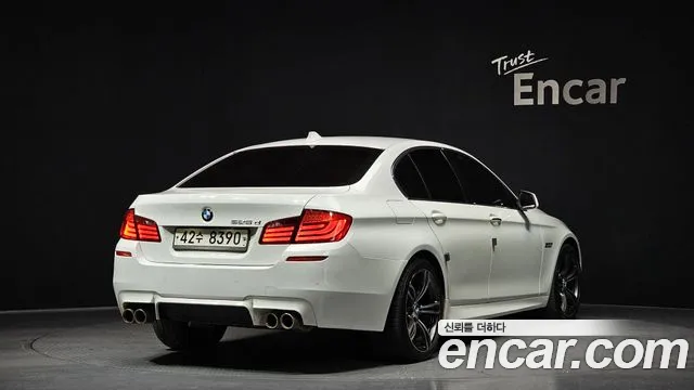 BMW 5-Series 525d 2013 thumbnail 3