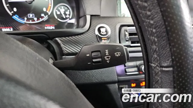 BMW 5-Series 525d 2013 thumbnail 16