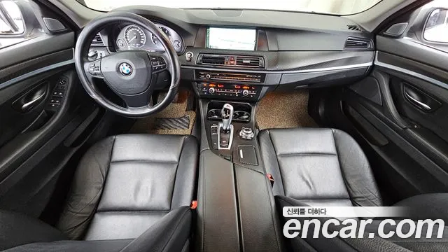 BMW 5-Series 525d 2013 thumbnail 6