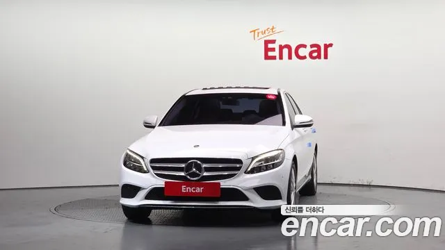 Mercedes-Benz C-Class C220 d 2019 thumbnail 2
