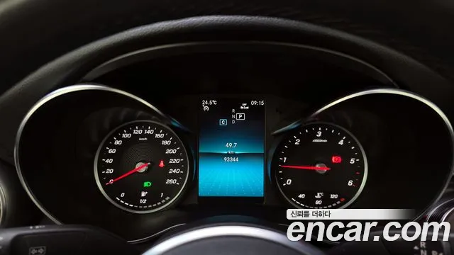 Mercedes-Benz C-Class C220 d 2019 thumbnail 12