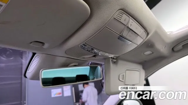 Mercedes-Benz C-Class C220 d 2019 thumbnail 16