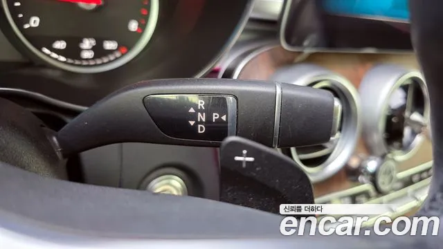 Mercedes-Benz C-Class C220 d 2019 thumbnail 17